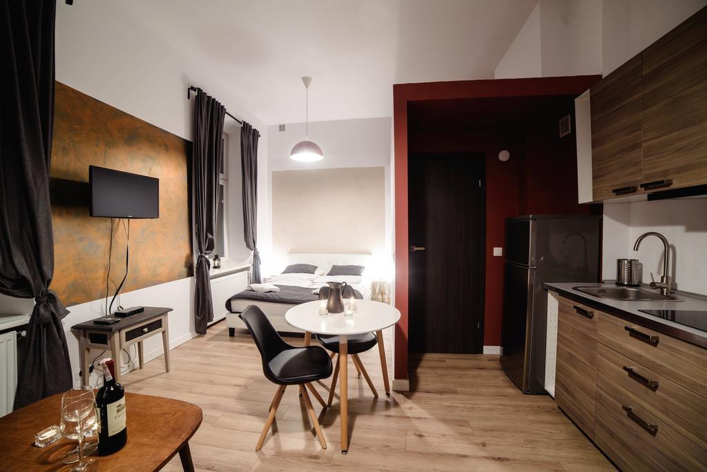 Cracow Rent Apartments - Spacious Apartments For 2-7 People In Quiet Area - Kolberga Street Nr 3 - 10 Min To Main Square By Foot Krakow Luaran gambar