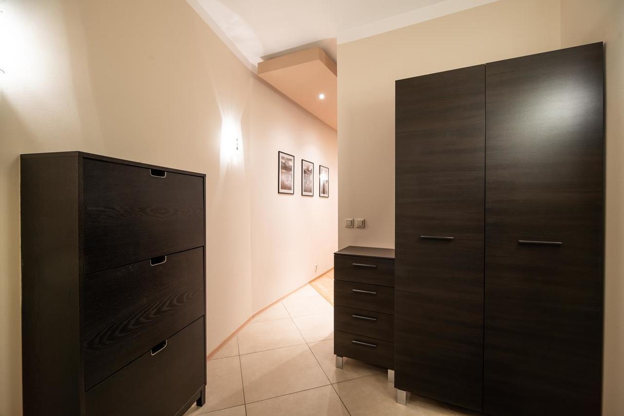 Cracow Rent Apartments - Spacious Apartments For 2-7 People In Quiet Area - Kolberga Street Nr 3 - 10 Min To Main Square By Foot Krakow Luaran gambar