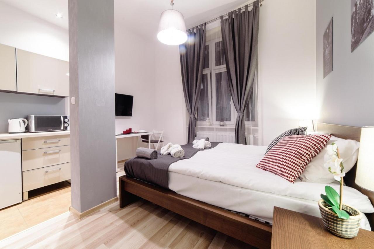 Cracow Rent Apartments - Spacious Apartments For 2-7 People In Quiet Area - Kolberga Street Nr 3 - 10 Min To Main Square By Foot Krakow Luaran gambar